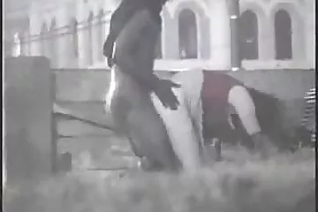 एक चोटी ब्लू फिल्म सेक्सी फुल एचडी के साथ एक रोमानियाई मॉडल पर मुर्गा धक्का