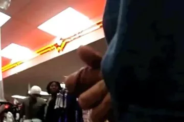 सुंदर लड़की मोमबत्तियों के साथ इस मिठाई एक्स एक्स एक्स ब्लू फिल्म एचडी सेक्स के लिए अपने नए प्रेमी के लिए बहुत आभारी है