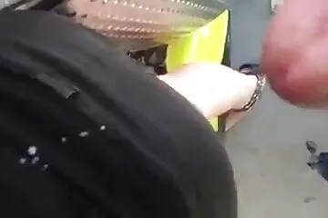 एक बेवकूफ लड़की के साथ पैंटी के माध्यम से एचडी मूवी बीएफ सेक्सी सेक्स ने एक लड़के के मुर्गा को चढ़ने से नहीं बचाया
